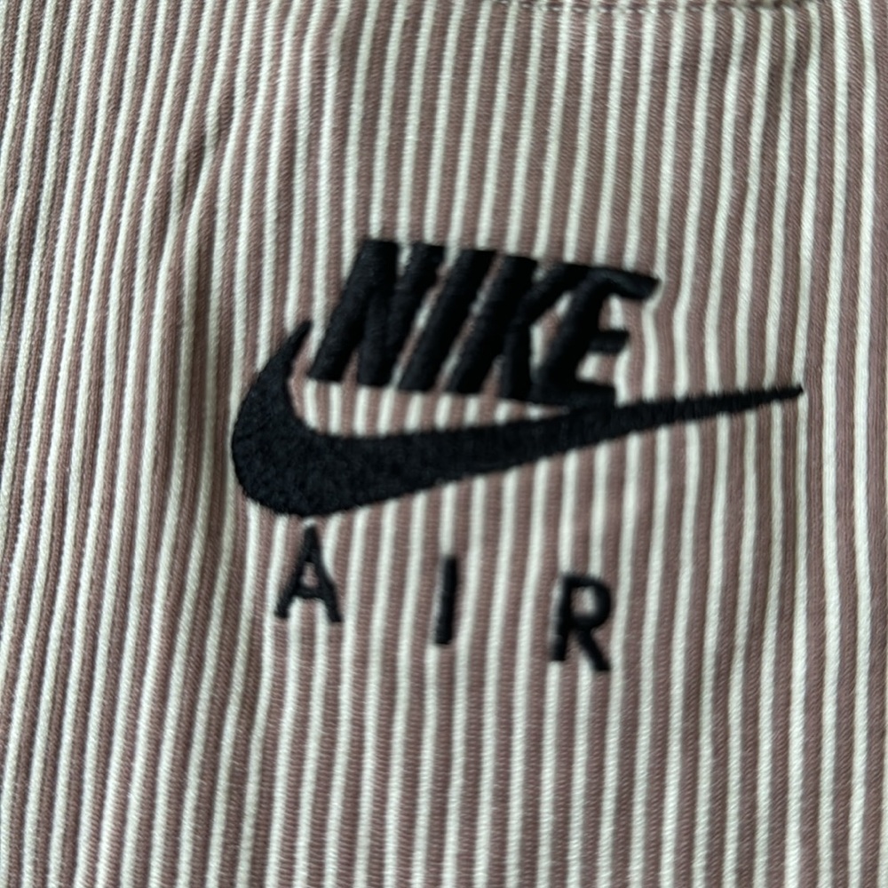 Nike Air Crop Tank size Small - Picture 2 of 6